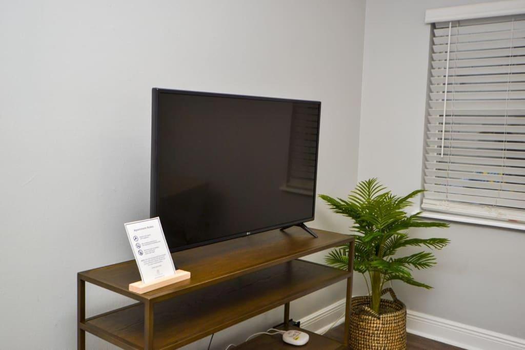 New 2br Apartment